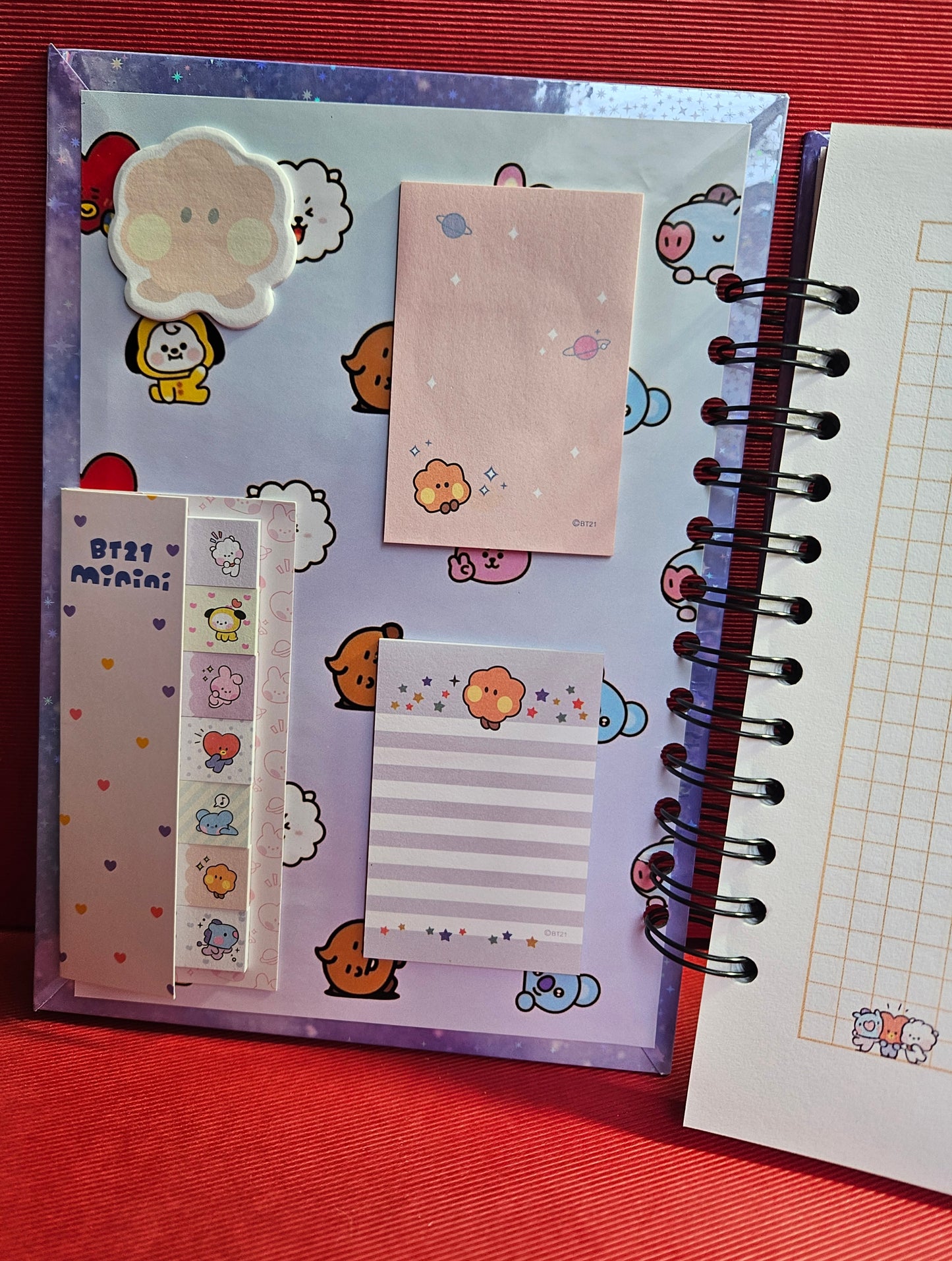 Cuaderno A5 +boligrafo Shooky